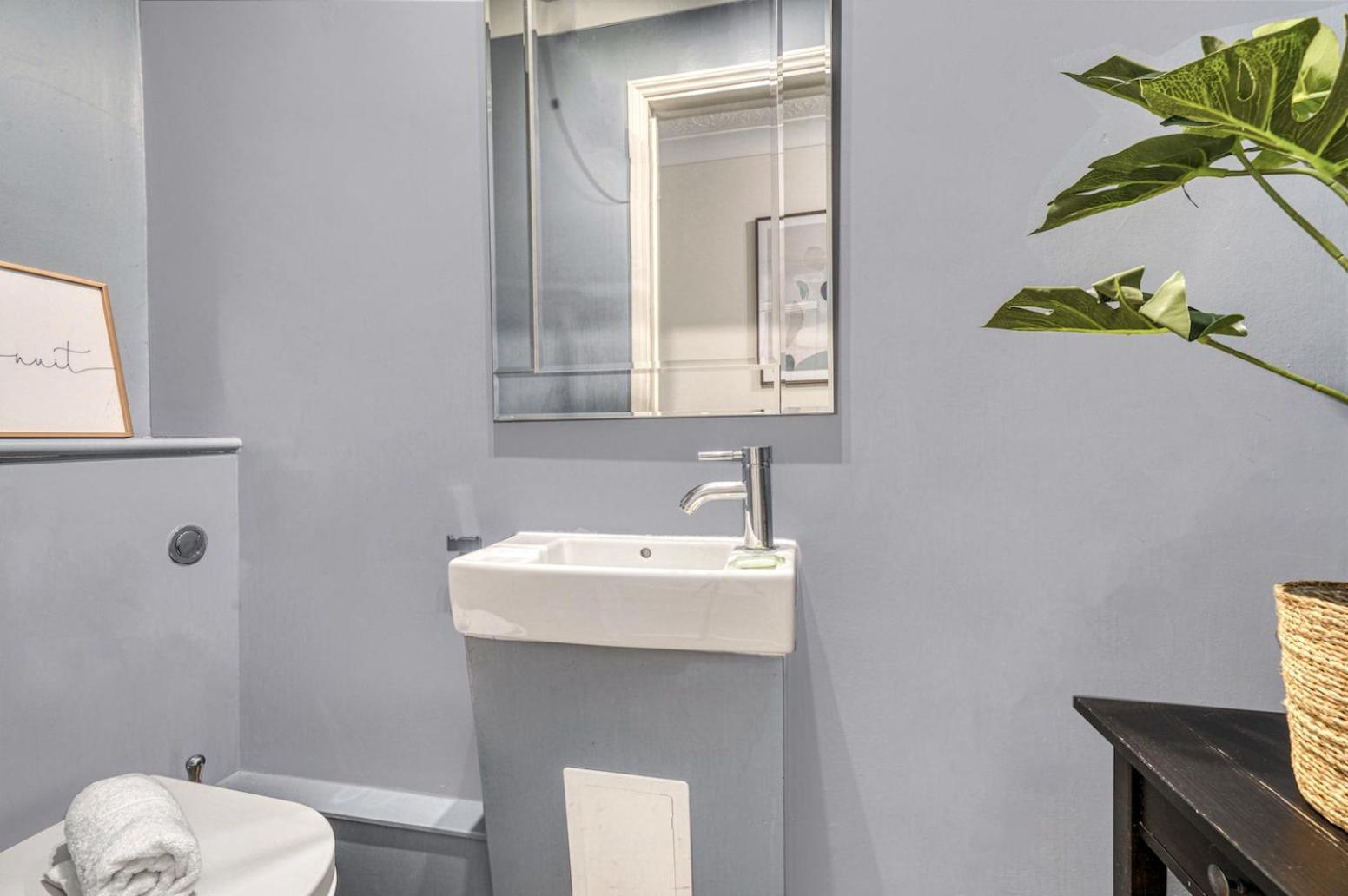 Executive 4 Bedroom Town House In Canada Water Free Wifi & Parking By City Stay Aparts Лондон Екстериор снимка